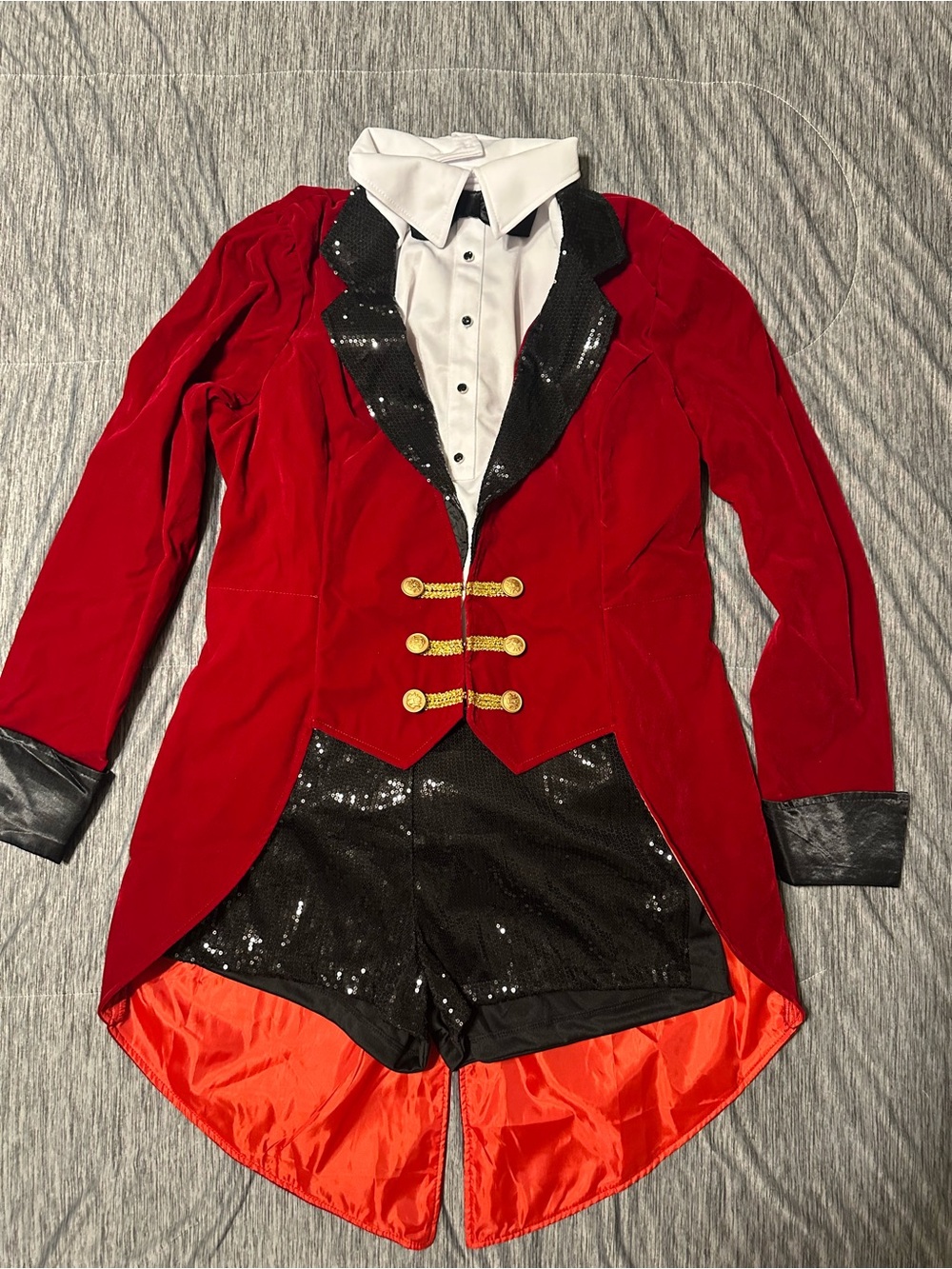 Red Velvet Ringmaster Tailcoat Jacket with Sequin Trim brand new women’s XL